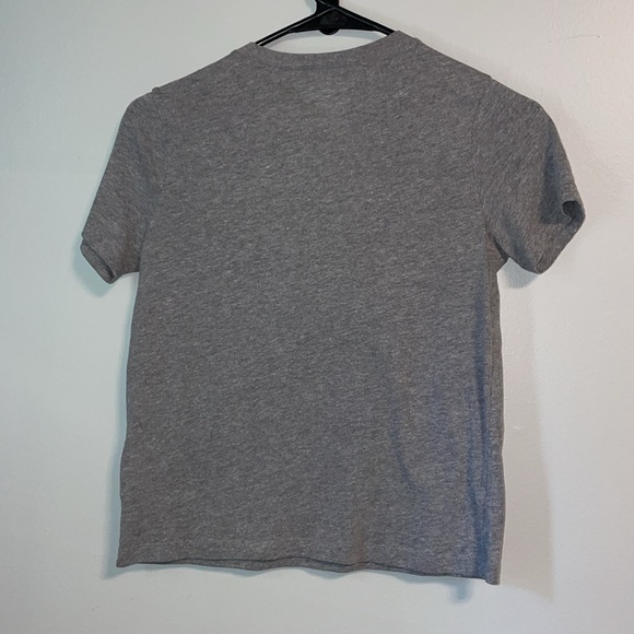 KIDS Old Navy grey and red American flag t-shirt - Picture 2 of 4